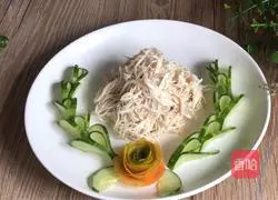 Illustration of how to make cold shredded chicken 15