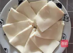 Illustration of how to make preserved egg tofu 2