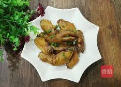 Illustration of braised chicken wings and chicken feet 10