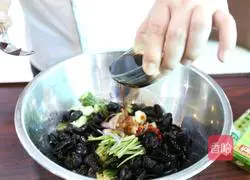 Illustration of original mustard salad with cucumber, fungus and fungus 5