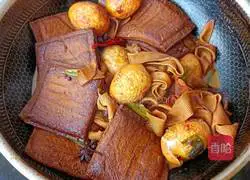 Illustration of how to make braised dried beans 23