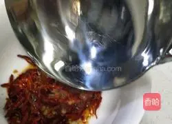 Illustration of how to make cold shredded potatoes 7