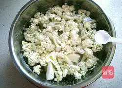 Illustration of how to make stir-fried cauliflower 2