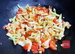 Illustration of how to make tomato and cauliflower 11