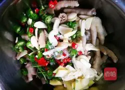 Lemon Chicken Feet Recipe Illustration 16