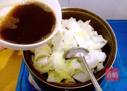 Illustration of how to make vinegar cabbage 5