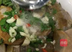 Illustration of how to make scallion oil and taro 10