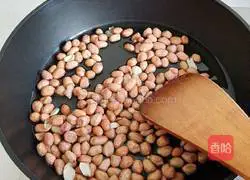 Illustration of how to make cold peanuts 2