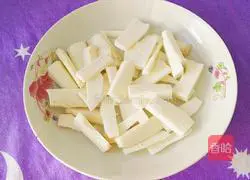 Stir-fried yam Illustration of how to make lettuce 3