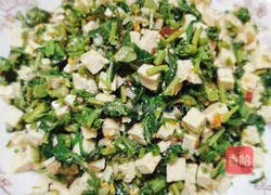 Illustration of how to make Chinese toon mixed with tofu 6