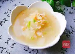 Winter Melon, Scallops and Shrimp Skin Soup Recipe Illustration 11