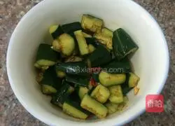 Illustration of how to make cold cucumbers 6