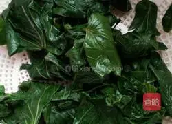 Illustration of how to make cold sweet potato leaves 4