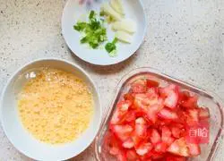 Super simple recipe for one person to eat lazy tomatoes and scrambled eggs 2