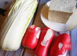 Illustration of how to make radish, cabbage and tofu stewed 2