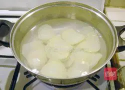Illustration of how to make cold potato slices 3