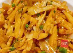 Illustration of how to make spicy lotus root shreds 13