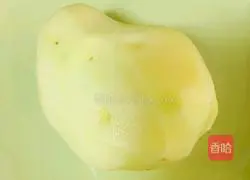 Illustration of how to make fried potato pancakes for breakfast 1