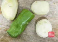 Stir-fried hot pepper Illustration of how to make potato chips 1