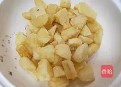 Illustration of how to make salt and pepper potato wedges 7