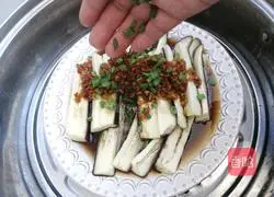 # steamed vegetables# Illustration of how to make steamed eggplant with garlic 10
