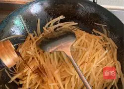 Spicy potatoes Illustration of how to make silk 3