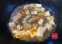 Illustration of how to cook tofu with shredded carrots 16