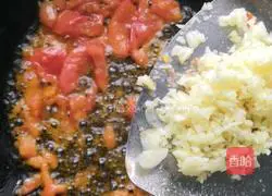 Illustration of how to make fried tofu skin with cabbage 6