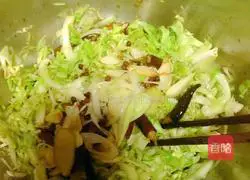 Illustration of how to make cold cabbage 8