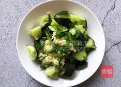 Illustration of how to make cold cucumber 6