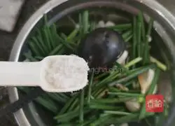 Illustration of how to make cold onions 9