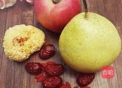 Illustration of how to make Tremella and Snow Pear Soup 1