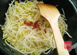 Illustration of how to make spicy soybean sprouts 8
