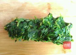 Illustration of how to mix Malantou with dried fragrant 6