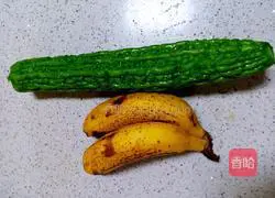 Banana Bitter Melon Roll Recipe Illustration 1