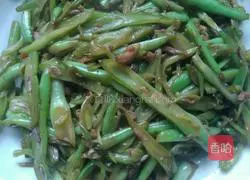 Illustration of how to make vegetarian fried kidney beans 4