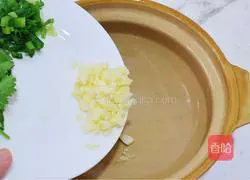 Illustration of how to make spicy and sour sweet potato noodles 8