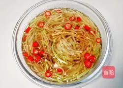 Illustration of how to make zucchini in juice 4 