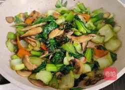 Mushrooms Illustration of how to stir-fry green vegetables 11