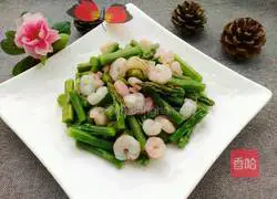 Illustration of how to make asparagus mixed with shrimp 8