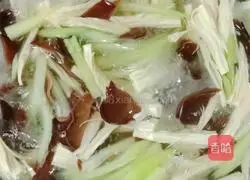 Illustration of how to make cold yuba and celery 12