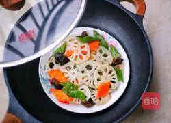 Illustration of how to make lotus pond stir-fry 15