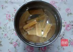 Illustration of how to make cold spinach vermicelli 3