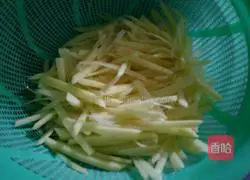 Illustration of how to make carrots and shredded potatoes 6