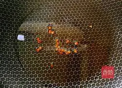 Illustration of how to make pepper and potato shreds 4