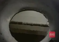 Illustration of how to make fried tofu skin with green pepper 3