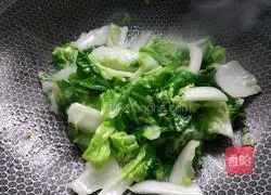 Illustration of how to make garlic sprouts 7