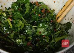 Illustration of how to make cold coriander 3