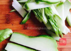 Illustration of how to make stir-fried chayote 2