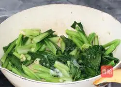 Illustration of how to make spicy and sour cabbage 5